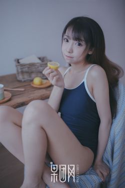 女同les舌吻交缠视频